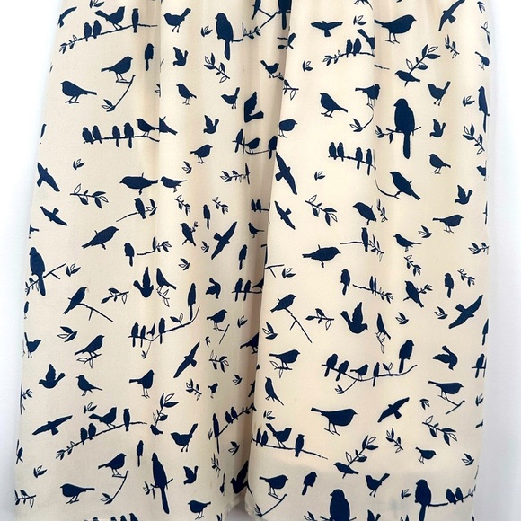 Olive & Oak Cream and Navy Bird Accent Shift Dress Size Medium - Picture 3 of 13